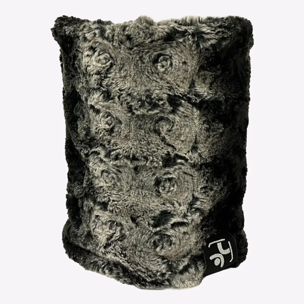 ARTIKA NECKIES GREY PANTHER