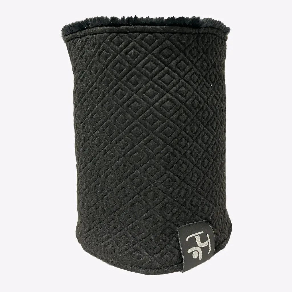 ARTIKA NECKIES BLACK WAFFLE