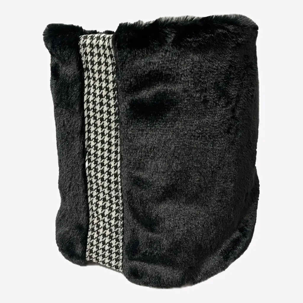 SNOWDRIFT NECKIES BLACK WHITE PDP