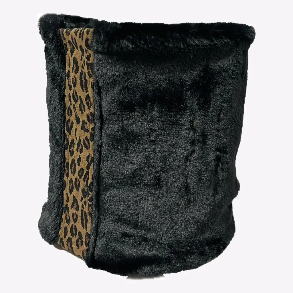 SNOWDRIFT NECKIES LEOPARD